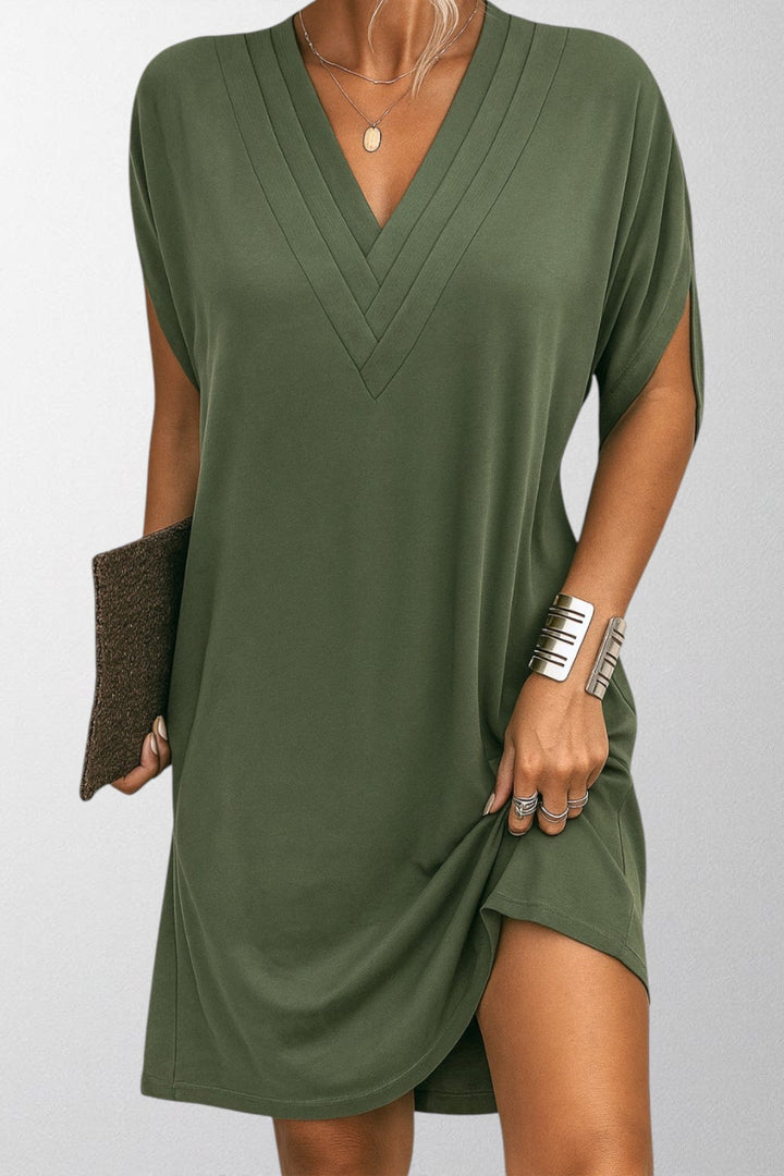 Olivia - Elegant V-hals Midi Kjole