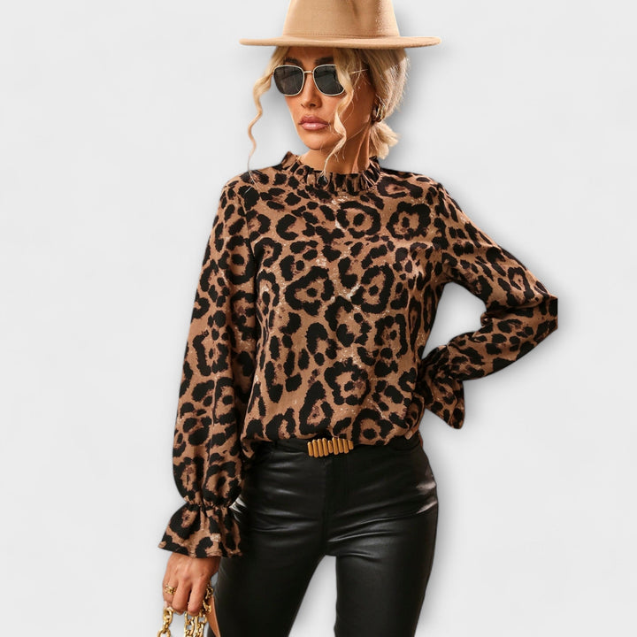 Kayla - Leopardbluse med plisseret krave