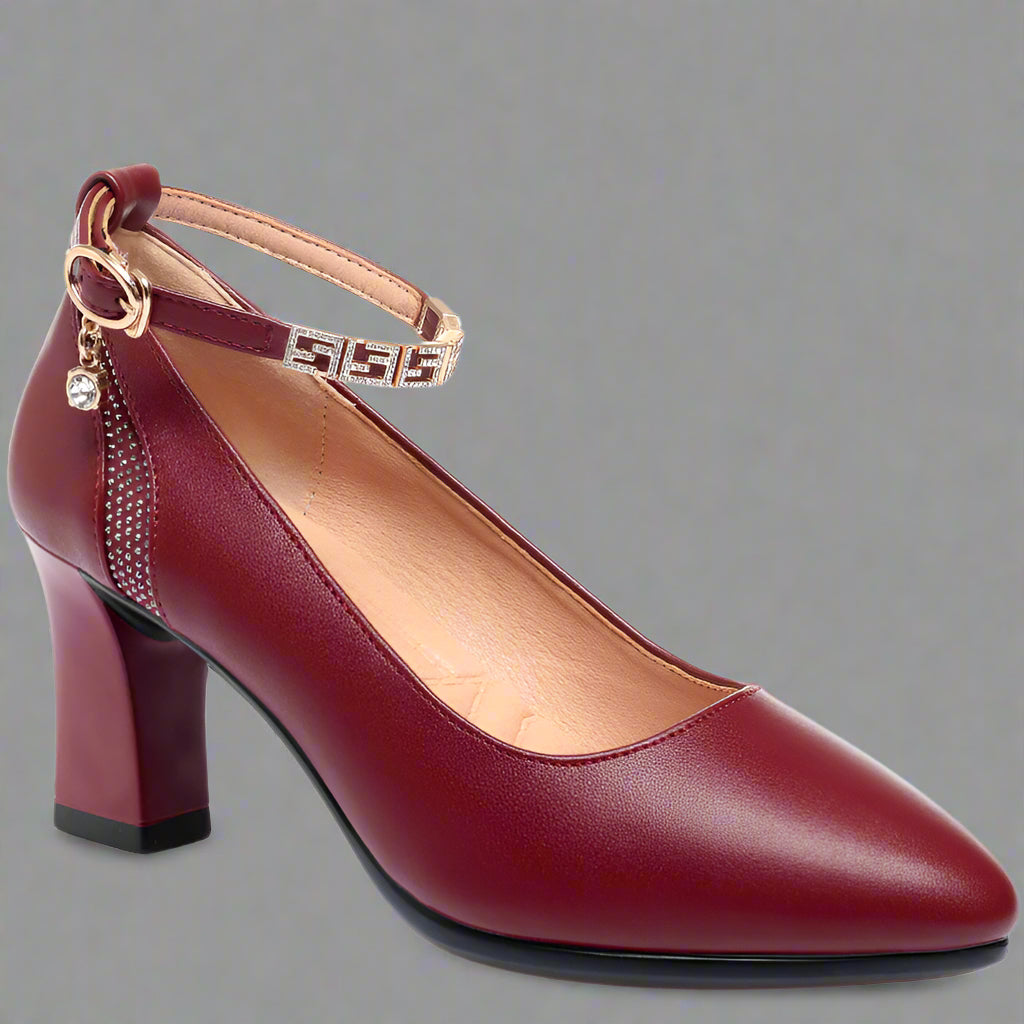 Zymara | Pumps i Premium Patentlæder til Din Kontorstil
