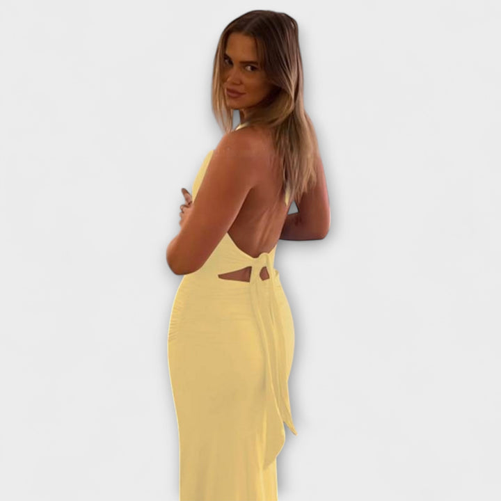 Annelore - Raffineret halterneck festkjole