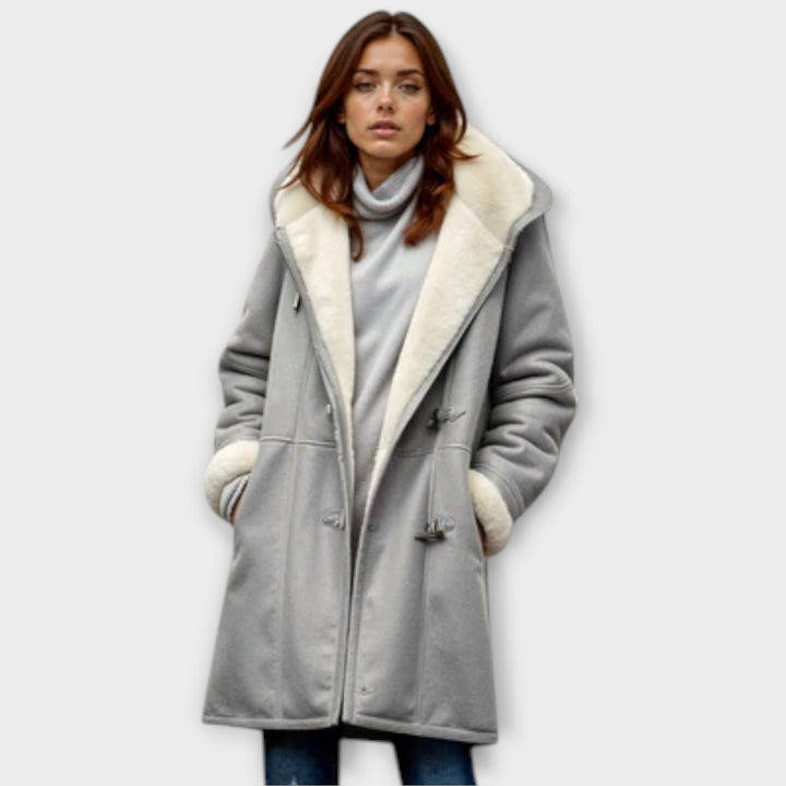 Antonia – Hyggelig Faux Fur-foring Frakke