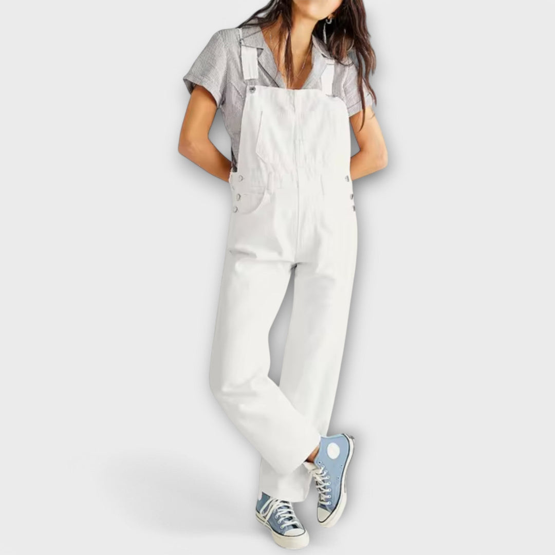 "Shaira - Løs Pasform Denim Overalls" can be rewritten in Danish as: "Shaira - Løs Pasform Denim Arbejdsbukser".
