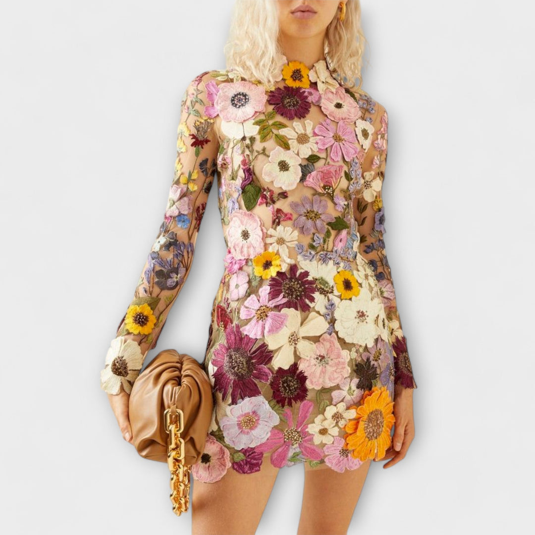 Magrit - Kjole med 3D-blomsterdesign