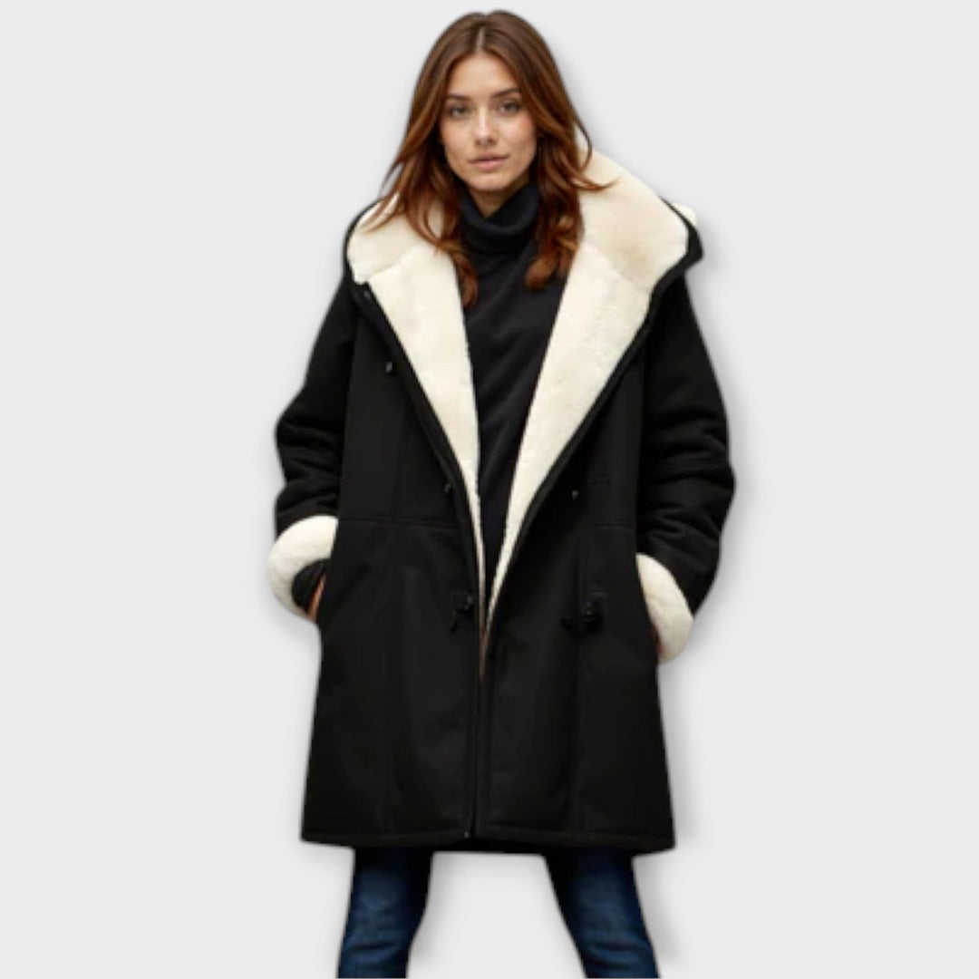 Antonia – Hyggelig Faux Fur-foring Frakke