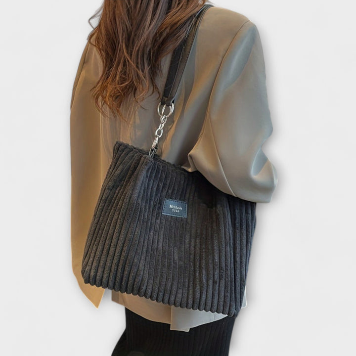 Olívia – Blød Corduroy Skuldertaske