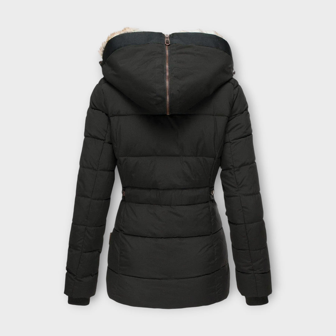 Emine – Hyggelig Jakke med Faux Fur-foring