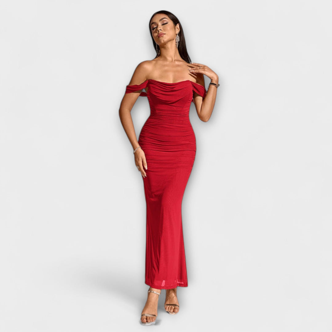 Waltraud - Bodycon kjole med bare skuldre og rynker