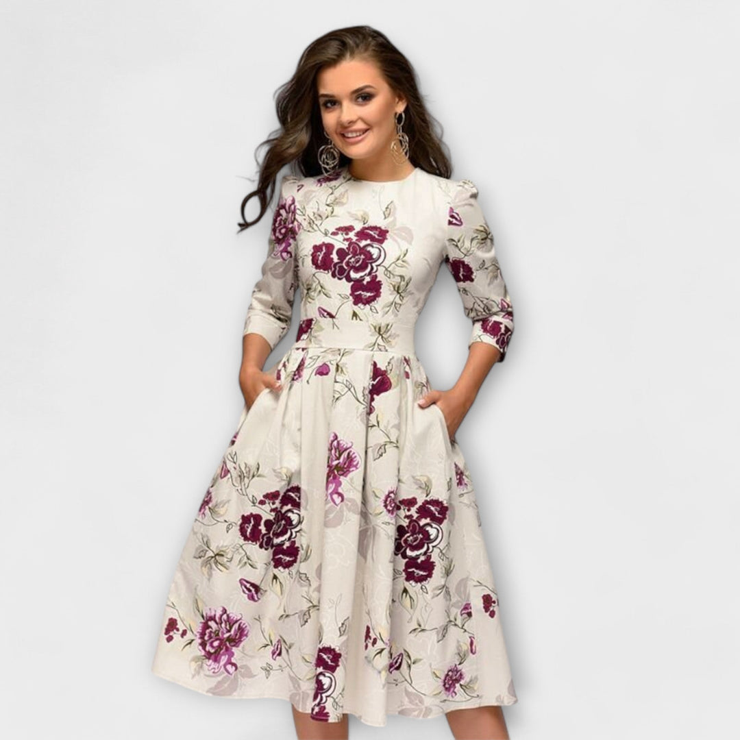 Xenia - Elegant mellemlang kjole