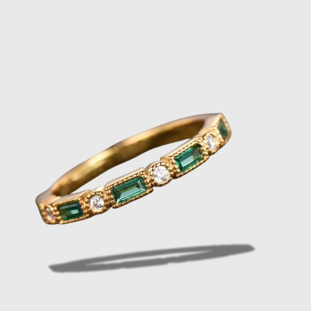 Alex - Ring i guld med grøn zirkon