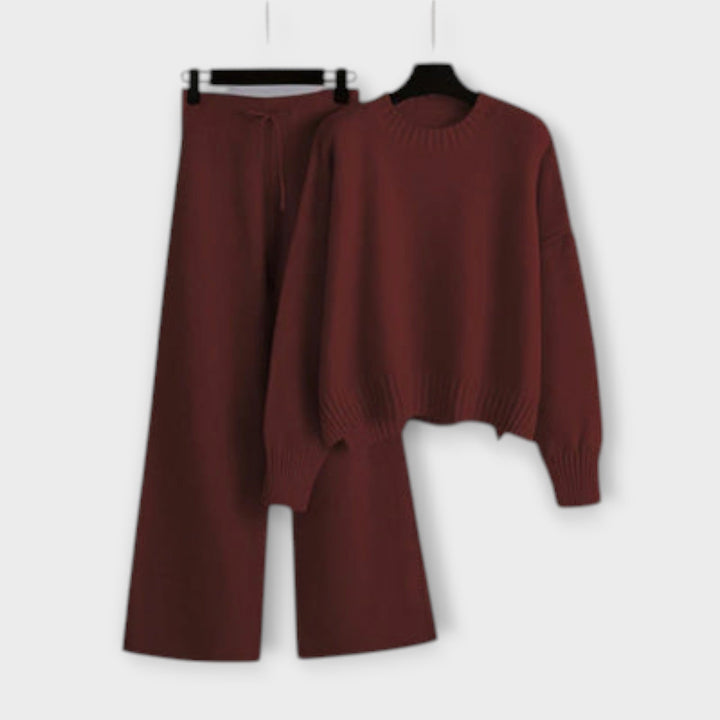 Stella – Casual Broderet Sæt