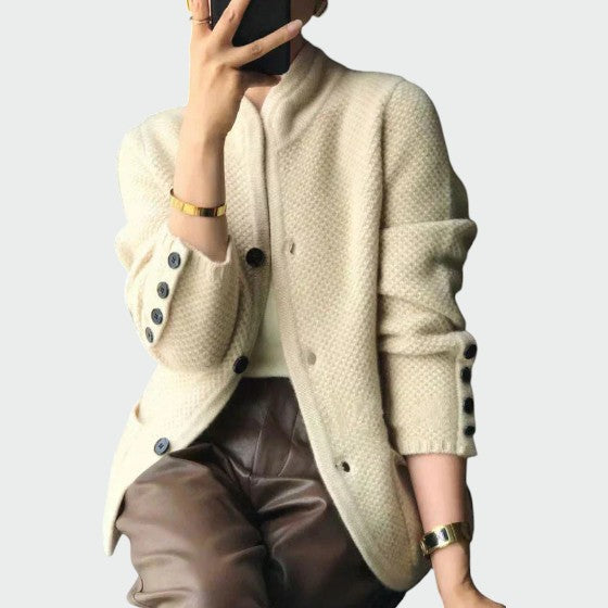 Hayden Claire - Elegant Cardigan med Knapper