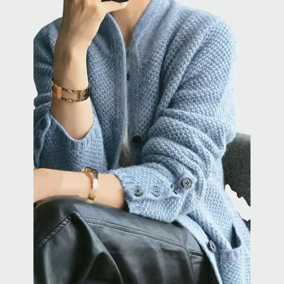 Hayden Claire - Elegant Cardigan med Knapper
