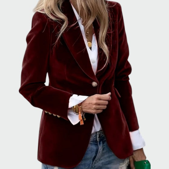 Lileth – Tidøs Elegance i en Skræddersyet Blazer