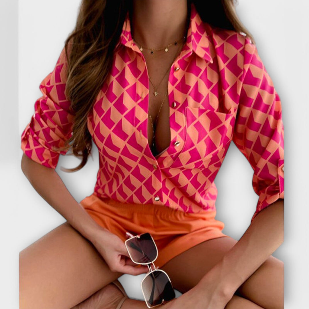 Velmira – Bluse med Klassisk Krave