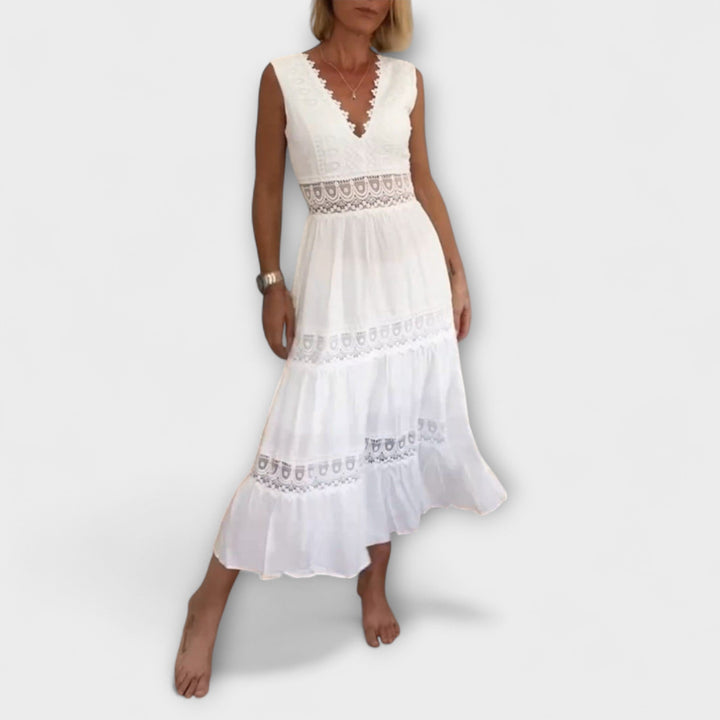 Hannelore - Elegant blondekjole med V-udskæring