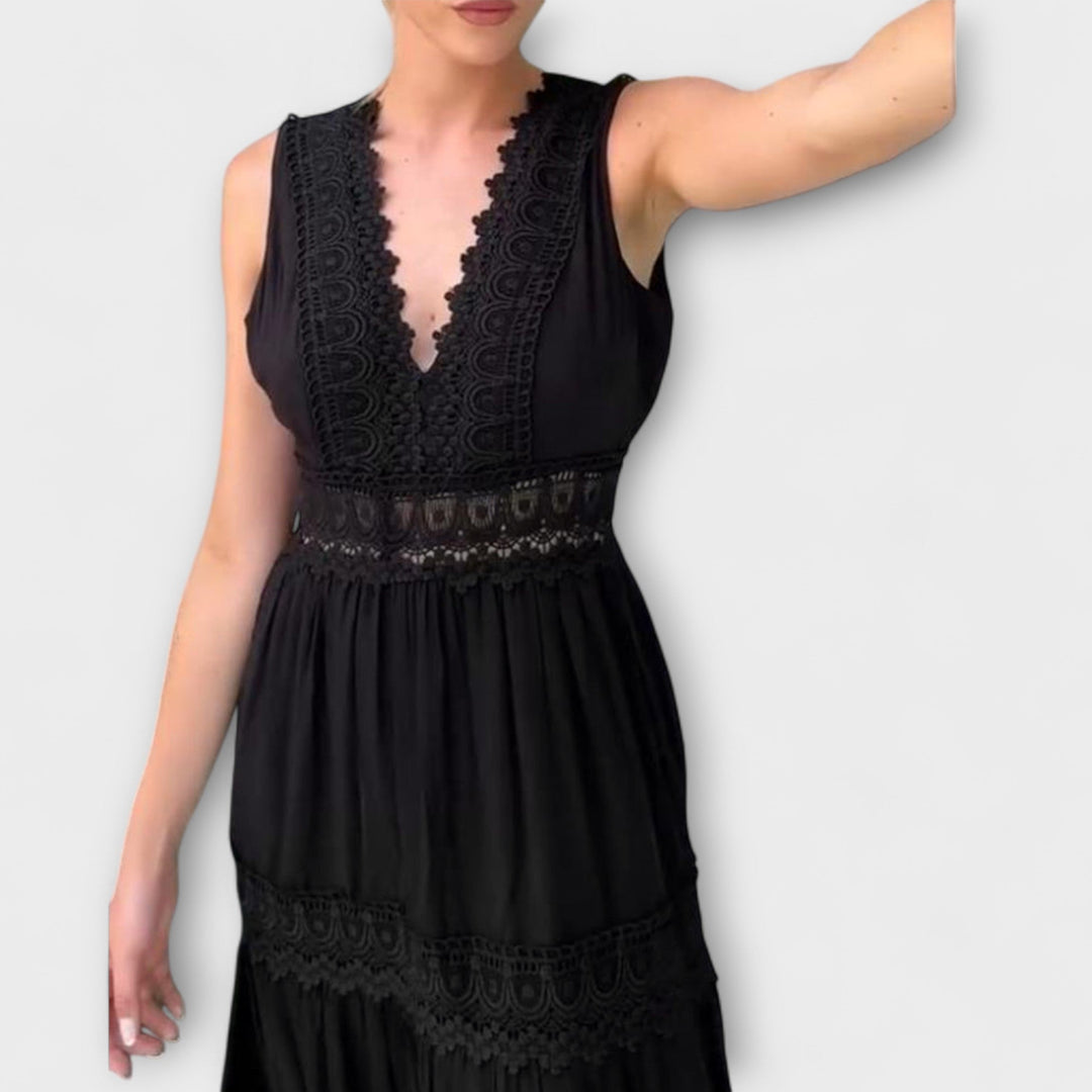 Hannelore - Elegant blondekjole med V-udskæring